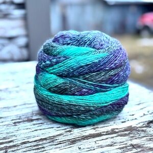 Vibrant Blue and Purple Yarn for Fiber Arts